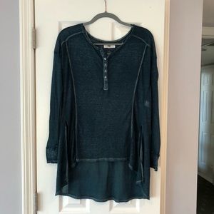 Blue/Green long sleeved shirt